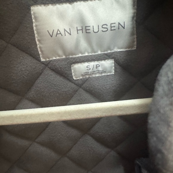 Van Heusen Quilted Grey Vest - Picture 3 of 3